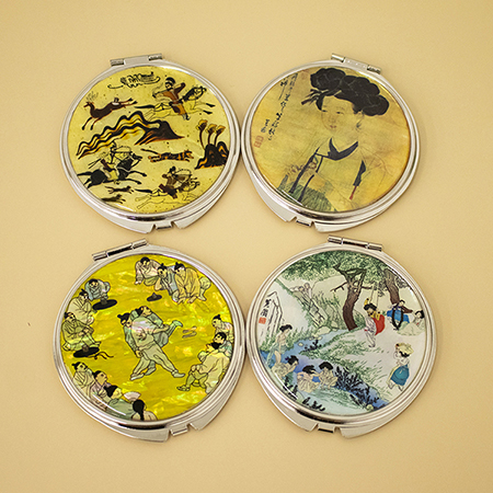 화이트 휴대용 접이식 꽃무늬 원형 손거울 화이트 휴대용 접이식 꽃무늬 원형 손거울