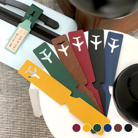 클래식 베이지 컬러 가죽 네임택 카드케이스형 목걸이 라벨