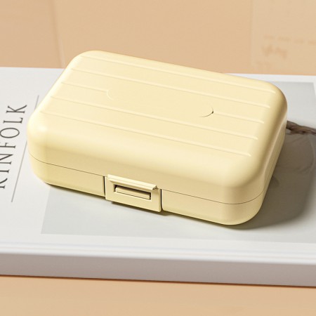 화이트 휴대용 3단 분할 약통케이스