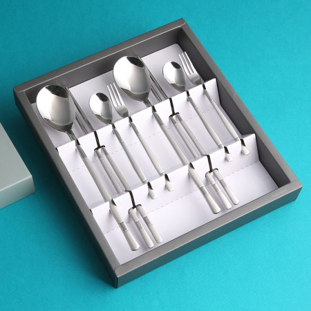 스테인리스 11P 조각 컬러손잡이 커트러리 스푼세트 스테인리스 11P 조각 컬러손잡이 커트러리 스푼세트