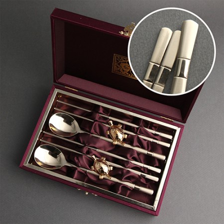 고급 골드 컬러 4인용 스테인리스 스틸 수저세트