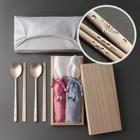 화이트 4P 스테인리스 휴대용 수저 선물세트