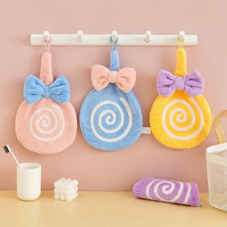 롤리팝 실리콘 손세정제 홀더 키링 휴대용 손소독제 케이스 롤리팝 실리콘 손세정제 홀더 키링 휴대용 손소독제 케이스